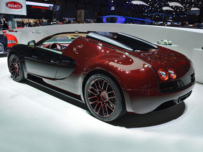 В Женеве показали последний Bugatti Veyron
